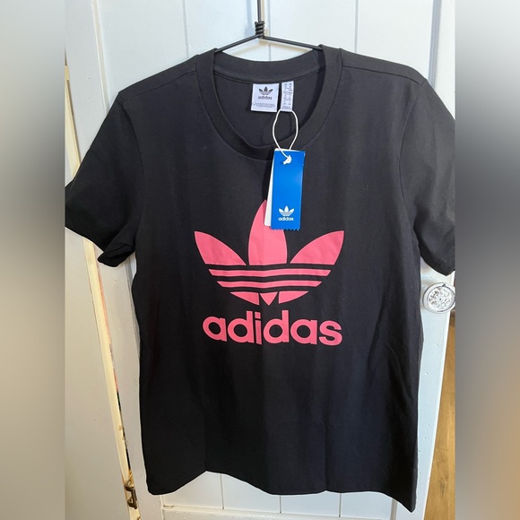 NWT Adidas Black Tee with Pink Highlights SIZE Medium - Picture 1 of 6